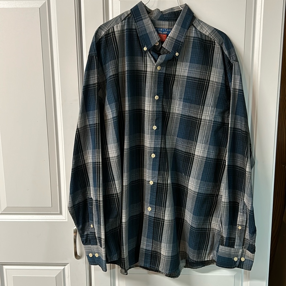 Puritan man shirt L (42-44) Like new blue, black & gray plaid 1pocket left side